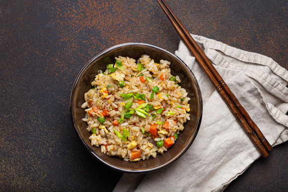 ”Le fried rice vite fait, bien fait du dimanche soir” : découvrez le plat fétiche du fils de Stéphanie Le Quellec pour finir la semaine
