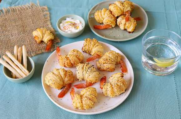 Feuilletés aux crevettes. Silvia Santucci