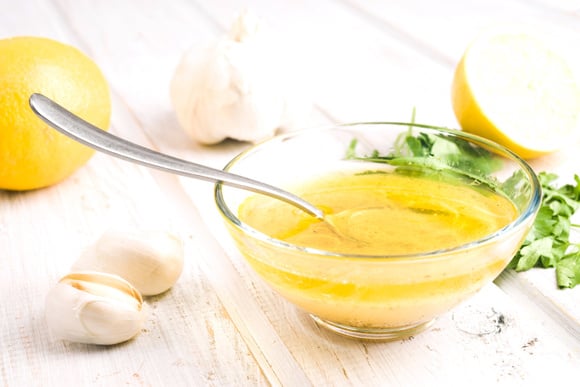 Nos 10 meilleures recettes de sauces pour votre salade