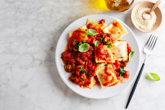 6 idées de sauces pour sublimer vos raviolis du commerce