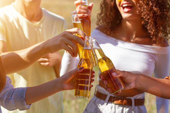 La bière apaise-t-elle vraiment votre soif pendant les fortes chaleurs ?