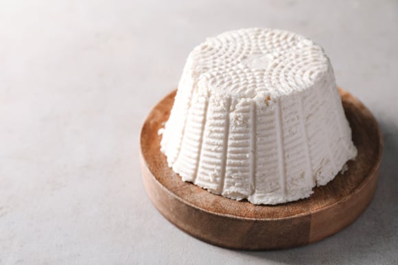 Connaissez-vous la ricotta au four ? La recette sicilienne simple et gourmande à tester