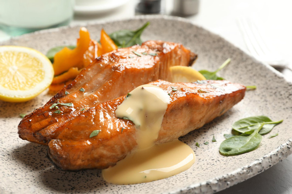 Le beurre blanc parfait : la technique d’Eric Frechon pour réussir cette sauce à Noël
