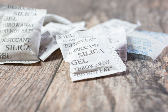 Le gel de silice est-il dangereux pour la santé ? Adobestock