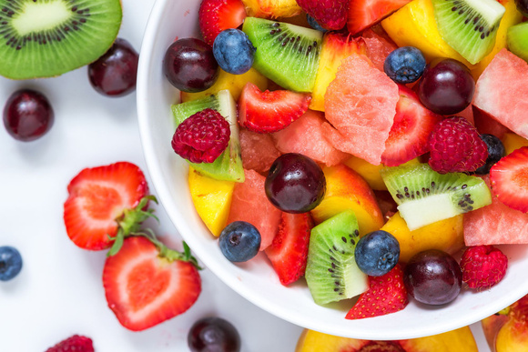 Avec cet ingrédient, Laurent Mariotte ajoute du peps à n’importe quelle salade de fruits !