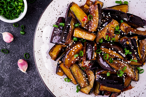 Que faire avec une aubergine ? 5 idées de recettes qui changent du traditionnel caviar