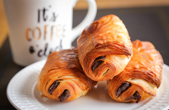 Croissants, chouquettes, peut-on manger des viennoiseries tous les matins ? Une nutritionniste répond !