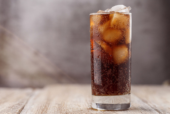 Les Américains ont encore frappé : le coca champagne, ce nouveau cocktail que vous allez vouloir tester !