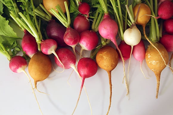 On parie que vous n'avez jamais pensé à manger vos radis comme ça