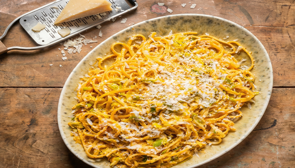 L'astuce de Laurent Mariotte pour sublimer des linguine au poireau en 2 temps, 3 mouvements