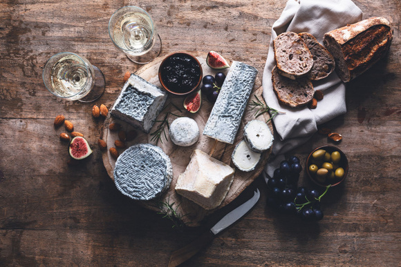 Ce fromage de chèvre vendu dans toute la France ne doit pas être consommé !