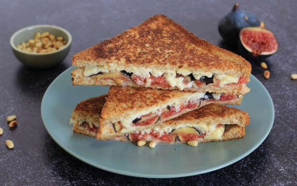 Le croque figues et mozzarella : une recette facile et gourmande à faire en 15 minutes seulement !