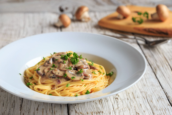 Spaghetti ai funghi Adobe stock
 