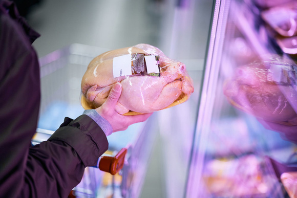 Comment bien choisir son poulet au supermarché ? Des experts nous partagent leurs conseils