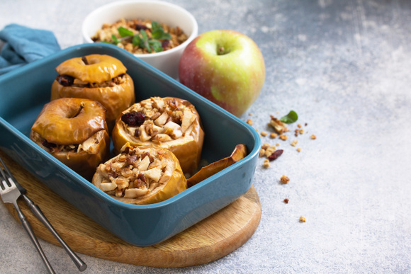 On pourrait le faire tous les jours : des pommes au four façon crumble ultra-gourmandes