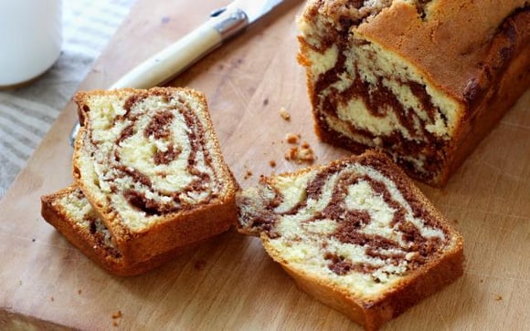 Voici 15 recettes de cake sucrés faciles et rapides à faire !