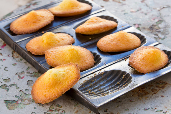 Ce chef pâtissier livre son secret pour avoir une belle bosse sur les madeleines