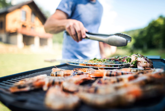 “Fin du débat ! ” : Norbert Tarayre partage son secret pour réussir les saucisses ou merguez au BBQ ou à la poêle !