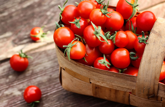 Pourquoi est-il préférable de manger des tomates cerises plutôt que des grosses, selon cette diététicienne ?