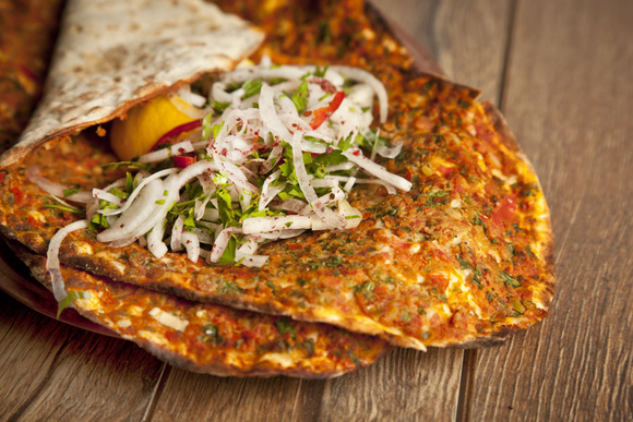 Lahmacun Adobe Stock