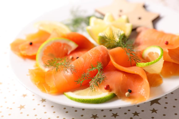 Quels accompagnements avec votre saumon fumé en entrée ?