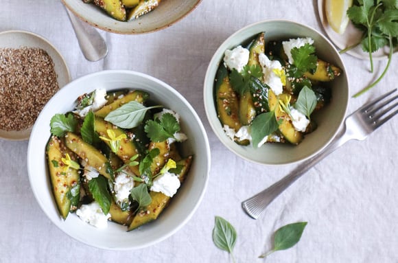 Nos 10 meilleures recettes de salades rafraîchissantes à faire avec du concombre