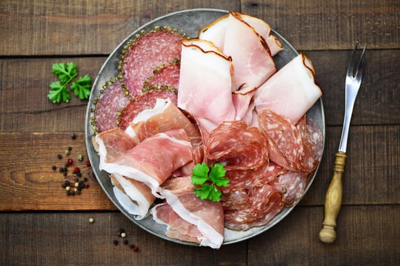Optez pour de la charcuterie maigre. Adobestock