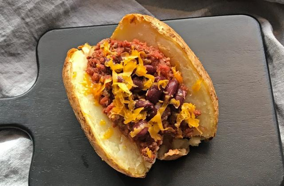 Pommes de terre au chili con carne. Pascale Weeks