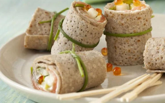 20 idées de recettes avec du saumon fumé pour votre entrée de Noël !