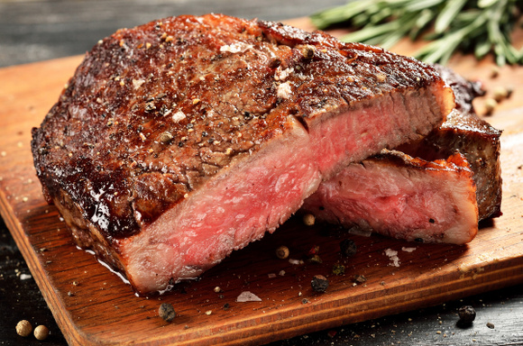 Peu importe la taille de votre steak, voici le bon dosage pour l’assaisonner parfaitement
