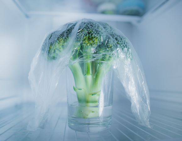 Brocoli : la méthode insolite du bouquet de fleurs d'un primeur pour l'empêcher de jaunir et de ramollir