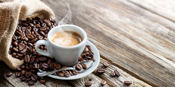 Vous n'aimez pas le café ? Voici 4 boissons qui peuvent vous aider à rester éveillé