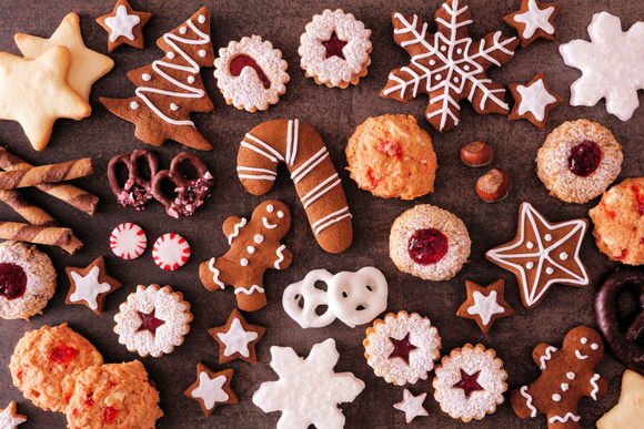 “Hyper simple, hyper rapide” : Nina Métayer vous partage sa recette pour de délicieux sablés de Noël !