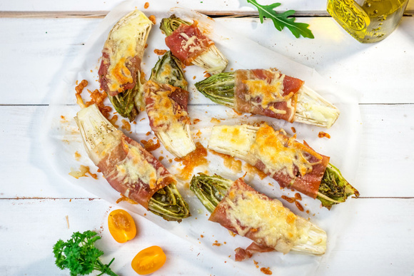endives au jambon originales. Adobestock