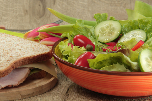 Sandwich ou salade composée : voici ce qu’il faut privilégier pour son repas du midi d’après cette diététicienne