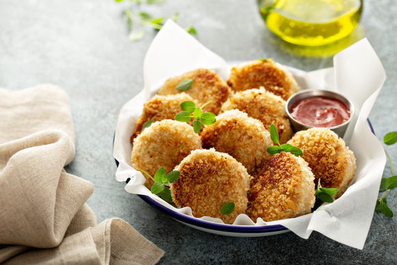 Boulettes de crevettes et patate douce Adobe Stock
 