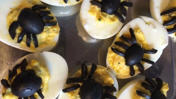 25 recettes faciles à réaliser pour un Halloween gourmand et terrifiant