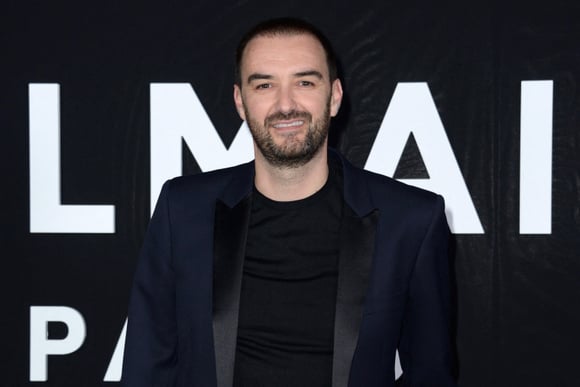 “Je n’étais pas préparé à ça” : Cyril Lignac revient sur ses premiers pas difficiles à la télévision