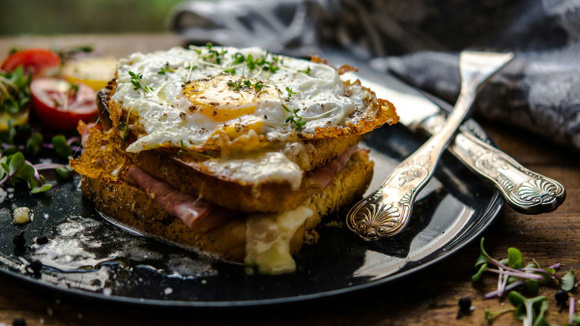 Vente Flash : ne passez pas à côté de cet appareil à croque-monsieur à -30% de réduction chez Amazon