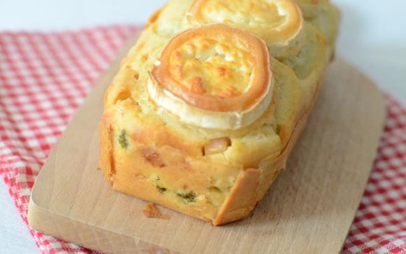 Pour un repas facile, rapide et délicieux, voici nos meilleures recettes de cakes salés !