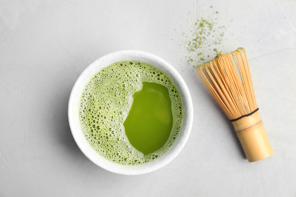 Matcha : victime de son succès sur les réseaux, la poudre verte risque de disparaître des rayons