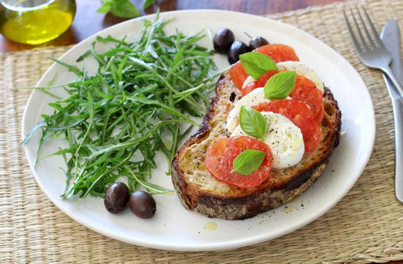 Bruschetta Caprese. Silvia Santucci