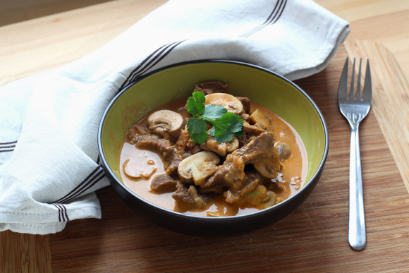 Le bœuf Stroganov : histoire et recette d’un succès russe