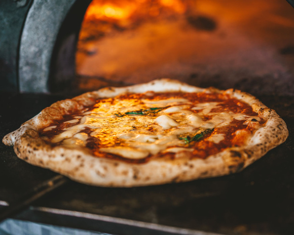 La vraie pizza napolitaine : ce qu'elle a de plus que les autres