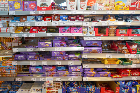 Rappel produit : ces chocolats Milka, vendus partout en France, contiennent des particules de plastique !