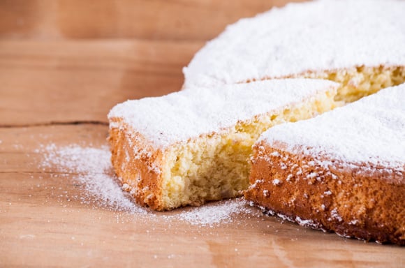 Un simple verre de lait suffit pour préparer ce gâteau moelleux et réconfortant