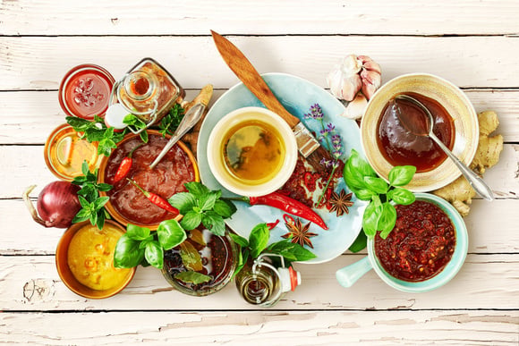 10 marinades faciles et incontournables pour sublimer vos viandes au barbecue !