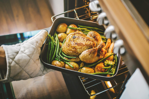Conseils Dinde : Cuisson, farce, accompagnements... Tout savoir pour la réussir parfaitement