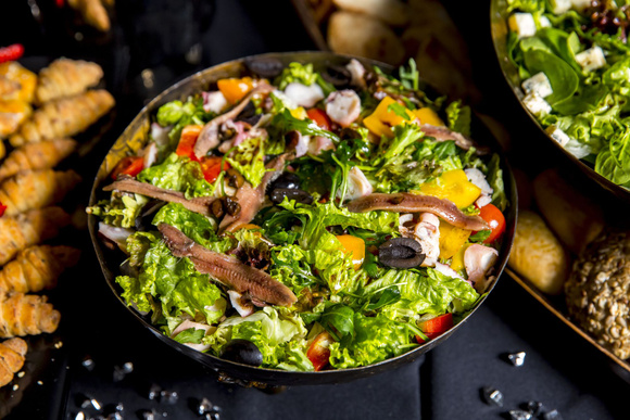 Salade de riz façon salade niçoise. Adobestock
