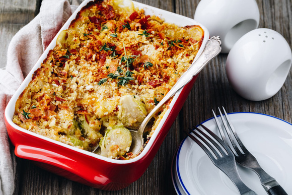 Les gratins de légumes contiennent suffisamment de portions pour durer plusieurs repas. Adobestock